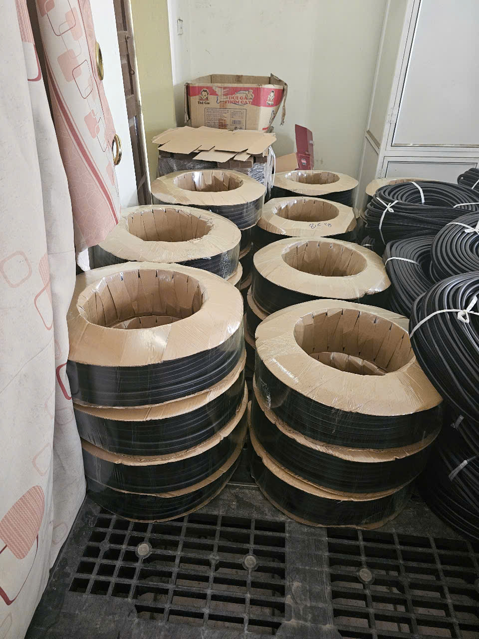 Gioăng khung cửa chống cháy Gioăng khung cửa chống cháy