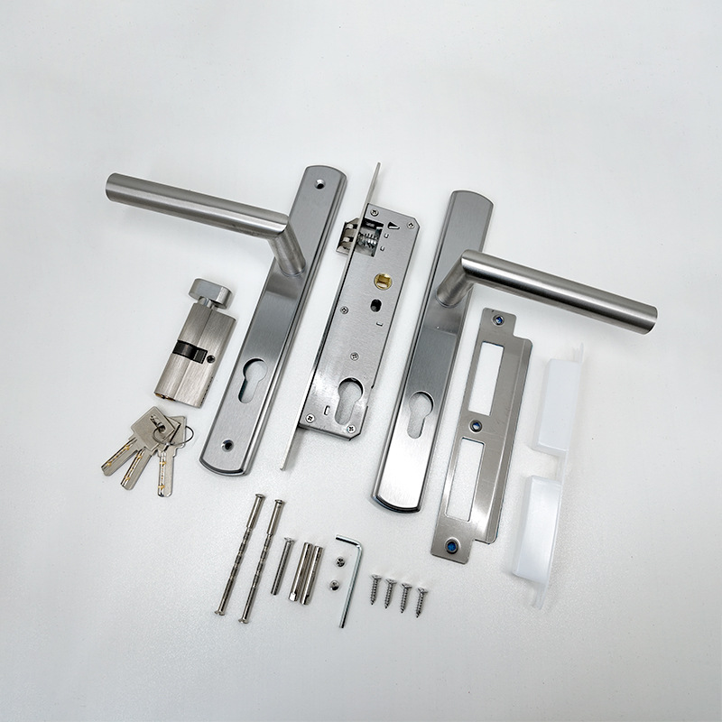 khoa tay gat cua nhom 0236 (11)